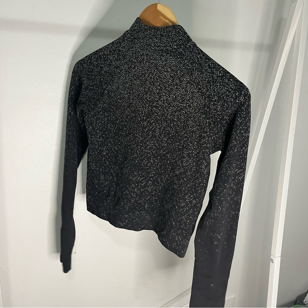 Lululemon jacket - Picture 4 of 6